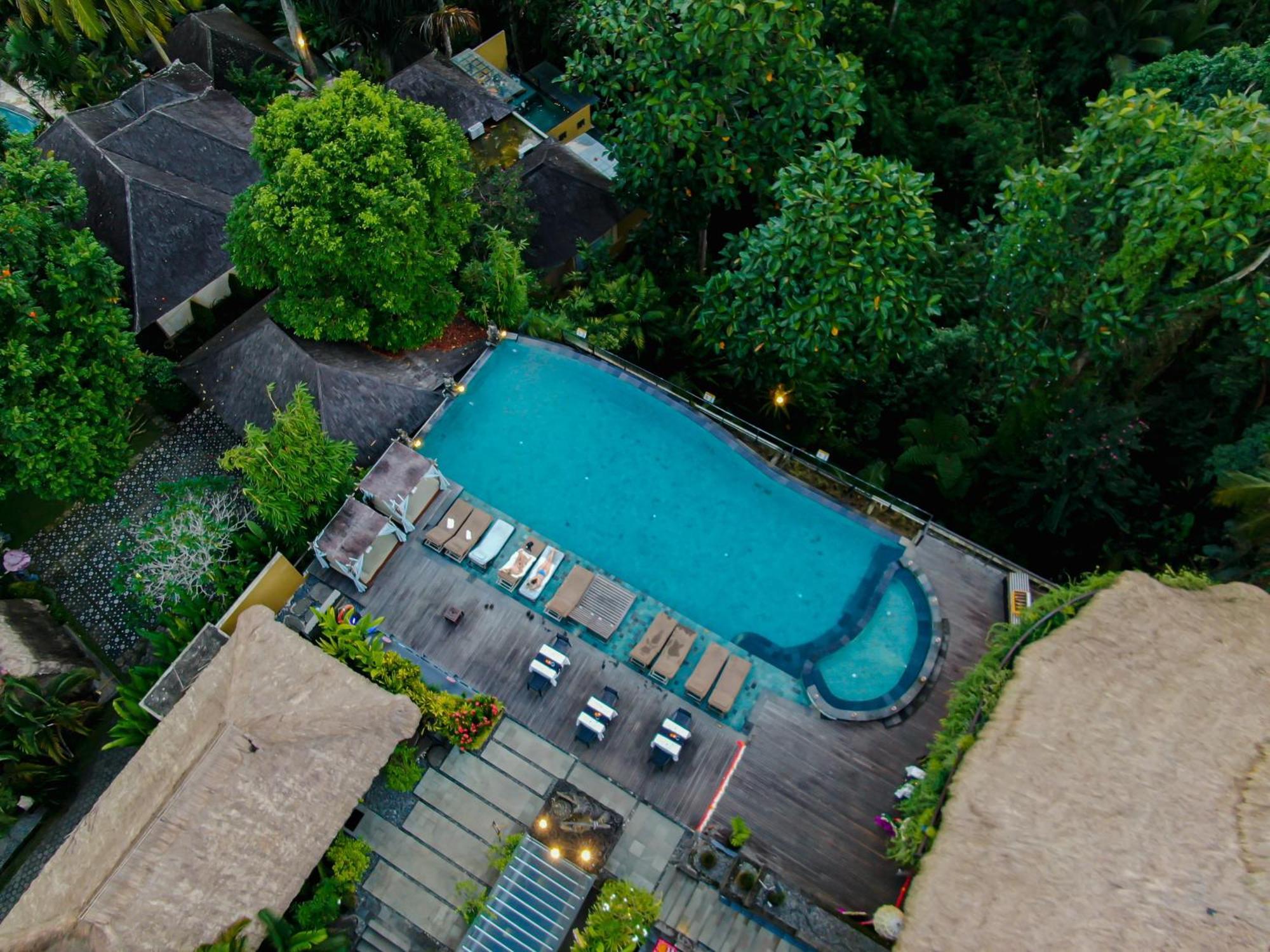 The Sankara And By Pramana 4*